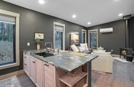 330430a2883378e59fb05ea031586b8807328163f32e505c0b63465a8037e86f c64e04bb98 v0 w1280xh0 rDEF.jpg