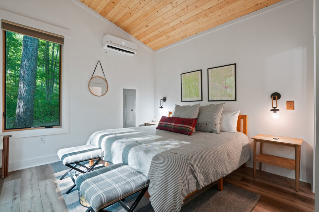 a947da6c99c2c611a0f90fce6d1bea0758bd87c7c4ac70bc410aa601f6d672b7 8eab90f633 v0 w1280xh0 rDEF.jpg