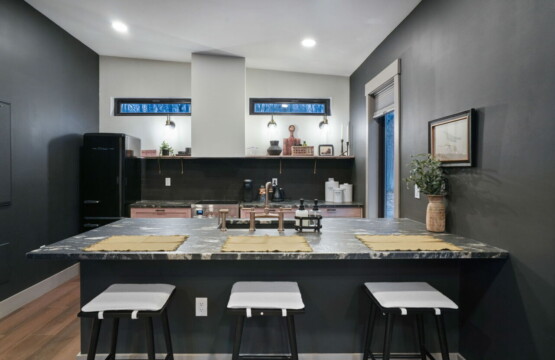 ac8bec6c87fabe424e8f4aa792a06fb36b4bd5280310b0814af417633c83e646 c64e04bb98 v0 w1280xh0 rDEF.jpg