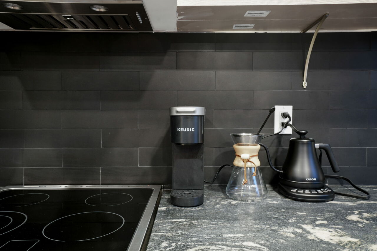 ba02303591c43c73bd1f1b033afe931e7e6cc10c8c42a0d06bc55e650019ec1a c64e04bb98 v0 w1280xh0 rDEF.jpg