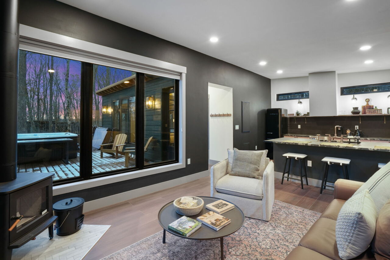 ec2c7d2639acd775651fc23614a960000b340a9d225e63c8cf6937ab057b04b7 c64e04bb98 v0 w1280xh0 rDEF.jpg