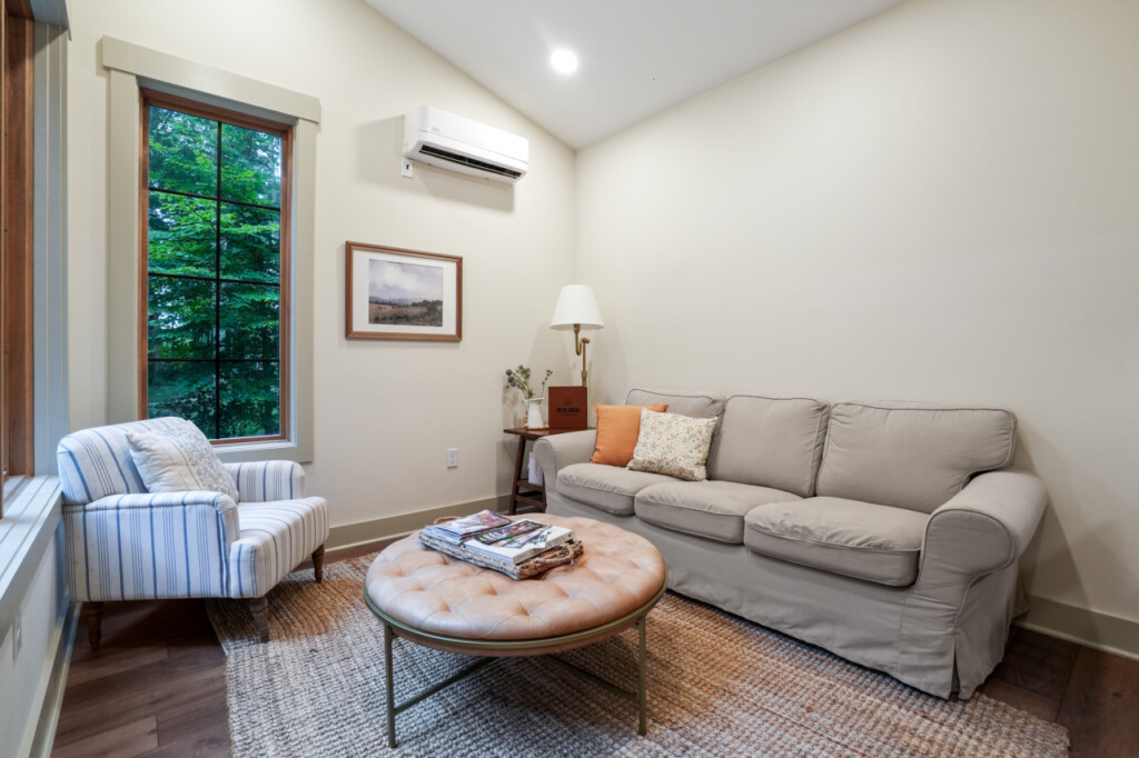 fc5c5bee9248c17d723736db2951854b59f2e47e174a6eefc1366fe739041f75 a973afd501 v0 w1280xh0 rDEF.jpg