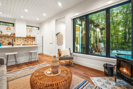 80c32ea7ad25e60a22db942d060e5890b93768bea2e65493caba229137a890f9 640ab3281a v0 w1280xh0 rDEF.jpg