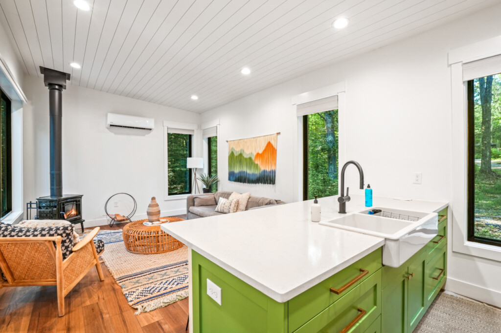 946d1c227d4f29bb104784fa820471a494a75ebf83efc30262a86a45babbe6f6 640ab3281a v0 w1280xh0 rDEF.jpg